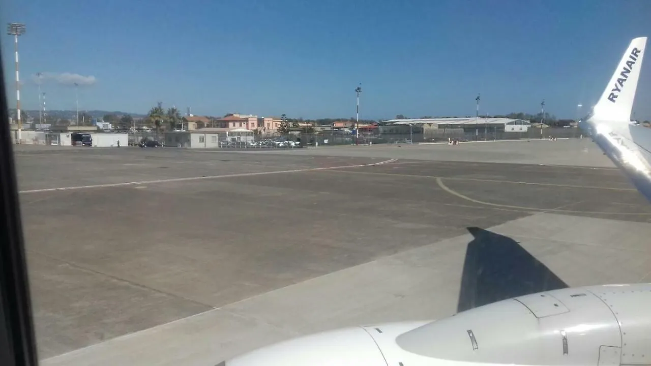Fontanarossa Airport Apartment Catania Homestay