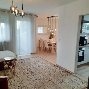 https://moderne-3zimmer-wohnung-in-konigsbrunn.com-bavaria.com
